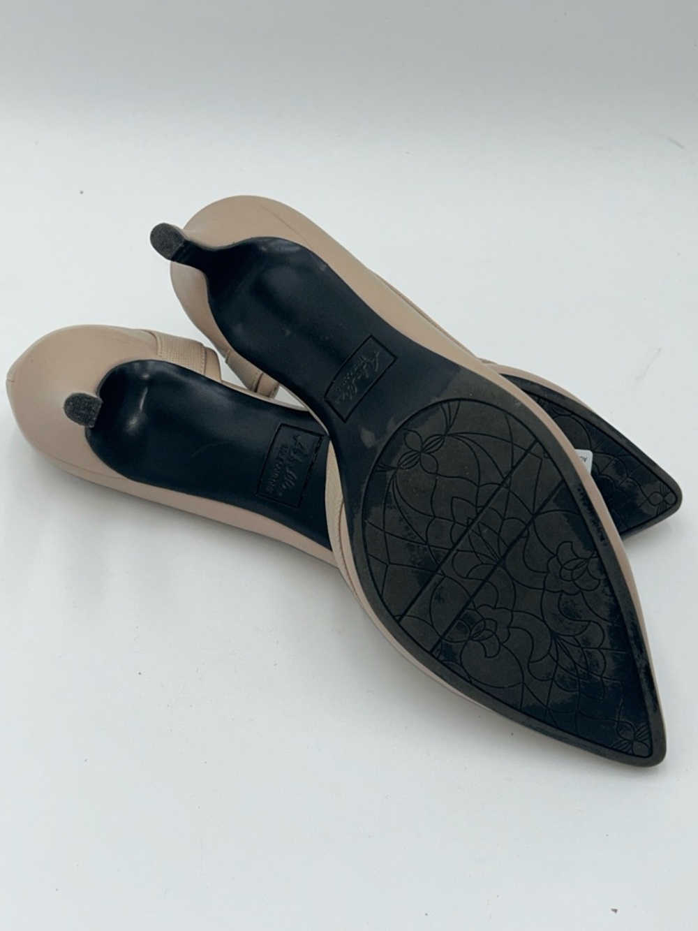 NWOT Abella "Satine" d'Orsay Women's Pointed Toe Kitten Heel Pumps in Beige 9.5M - Picture 7 of 7